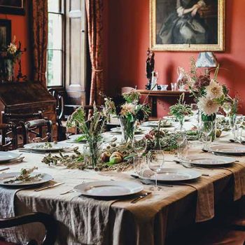Top 5 Cozy Holiday Dining Room Colors for 2021